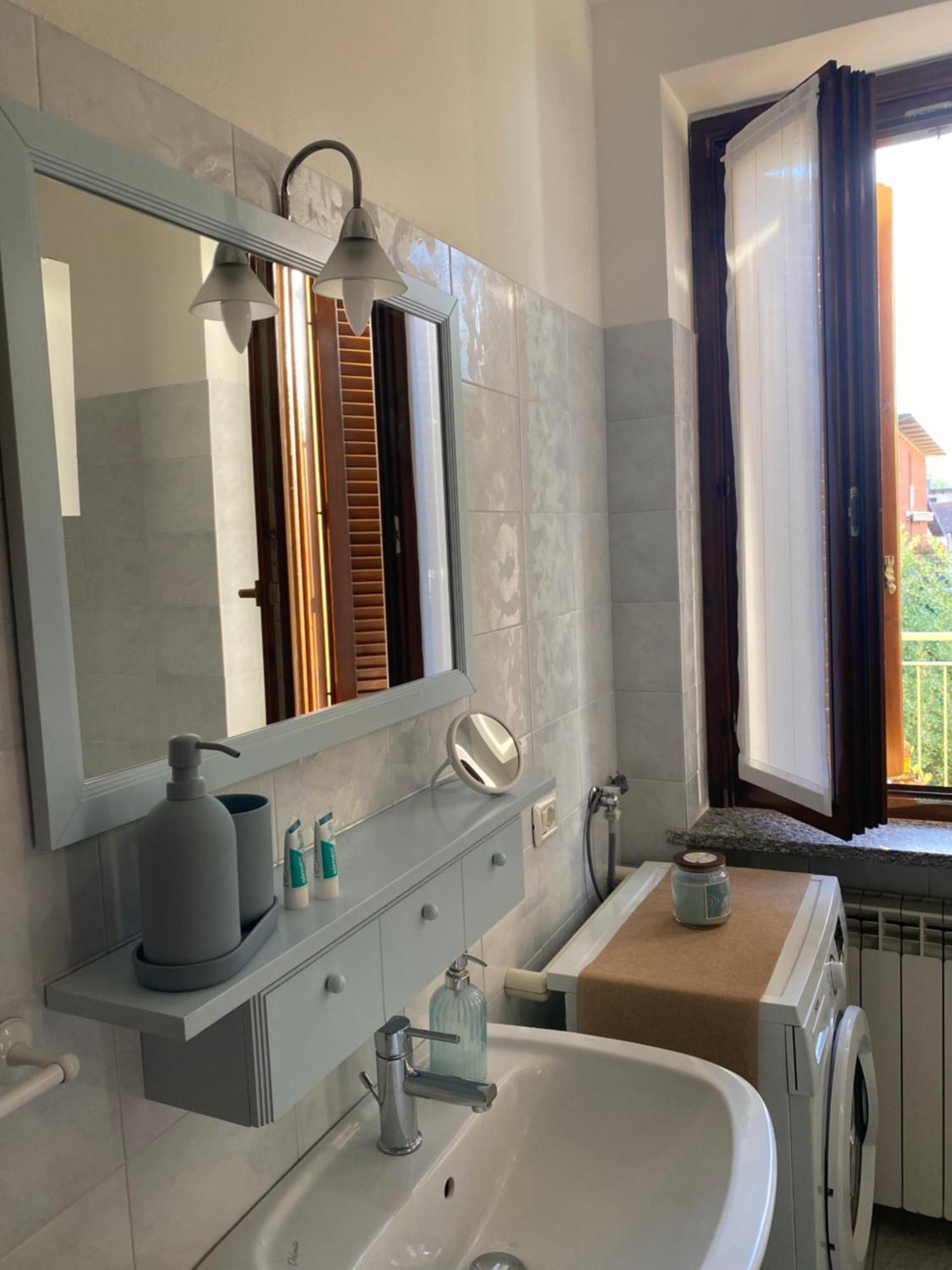 Appartamento Anna Lungo Fiume - Lago Maggiore Sesto Calende Exterior foto
